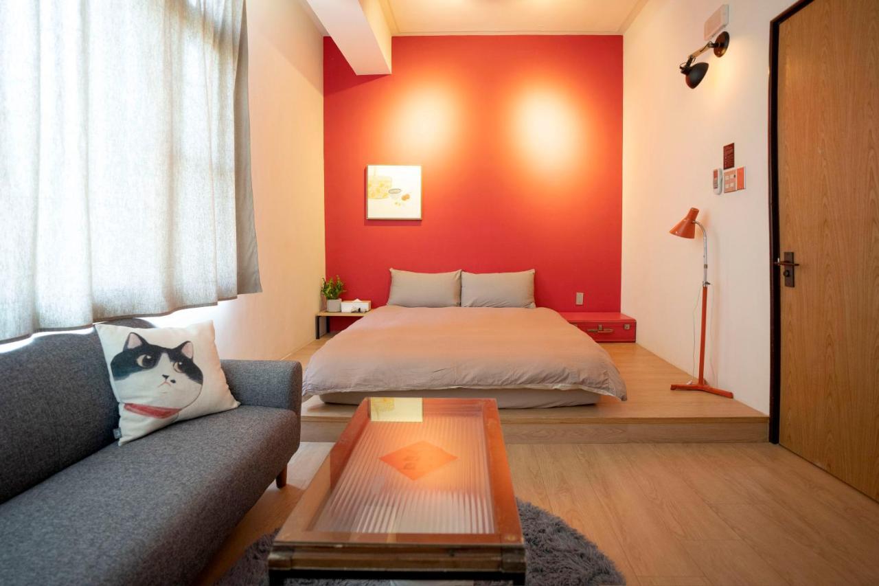 Lento Hostel Tainan Bagian luar foto