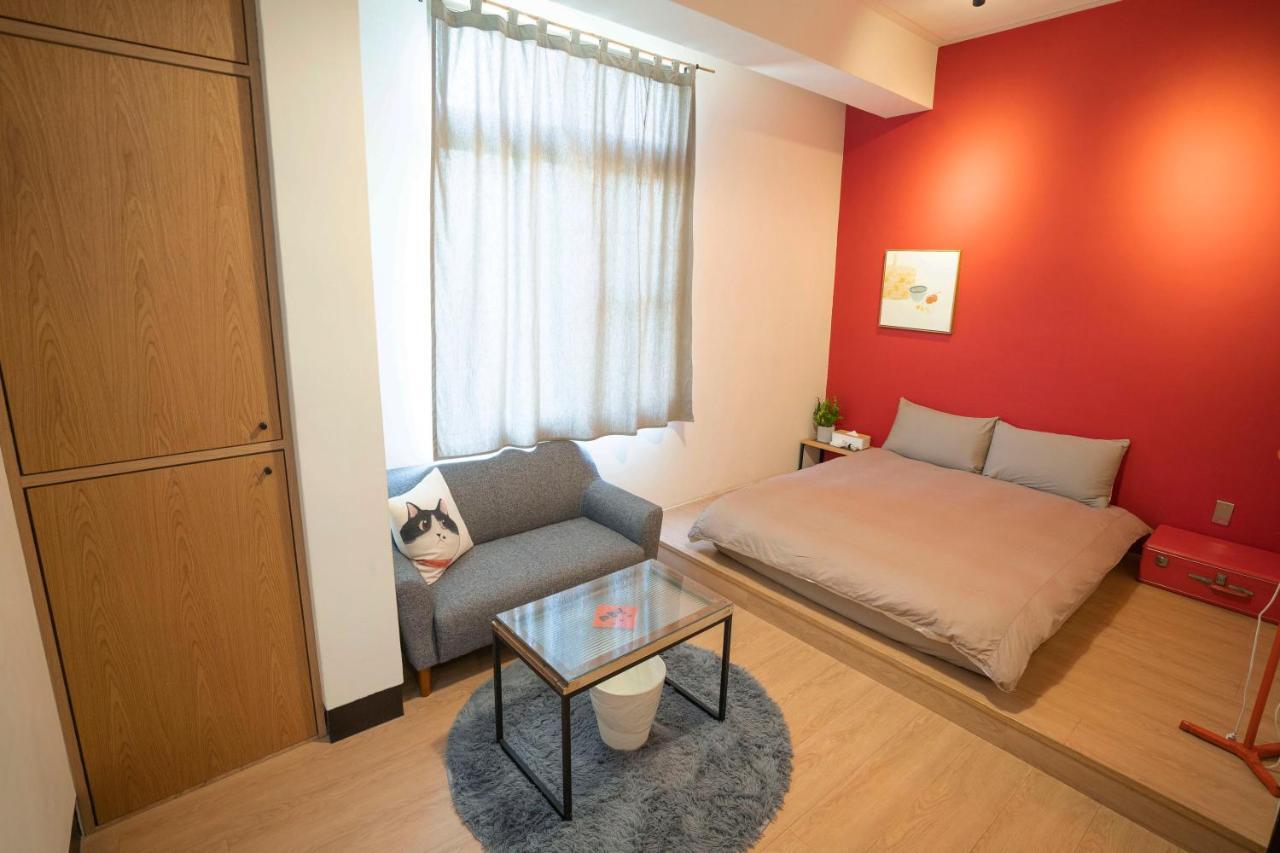 Lento Hostel Tainan Bagian luar foto