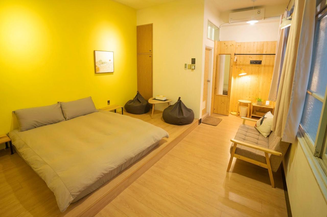 Lento Hostel Tainan Bagian luar foto